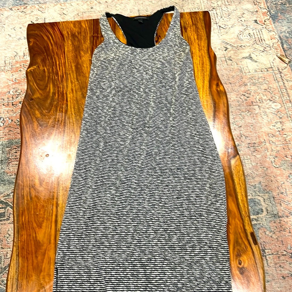 Banana Republic slited maxi. Size medium. Striped.